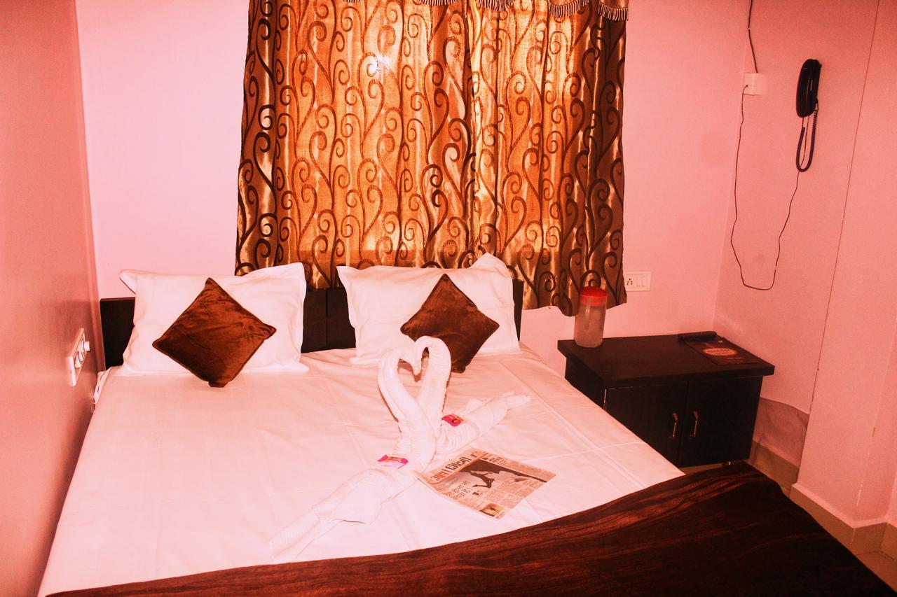 Mansarovar Guest House อุจเจน ภายนอก รูปภาพ
