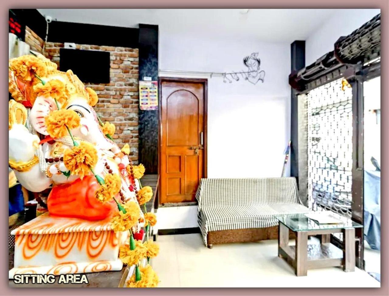 Mansarovar Guest House อุจเจน ภายนอก รูปภาพ