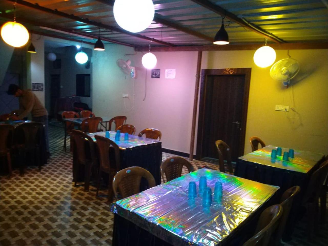 Mansarovar Guest House อุจเจน ภายนอก รูปภาพ